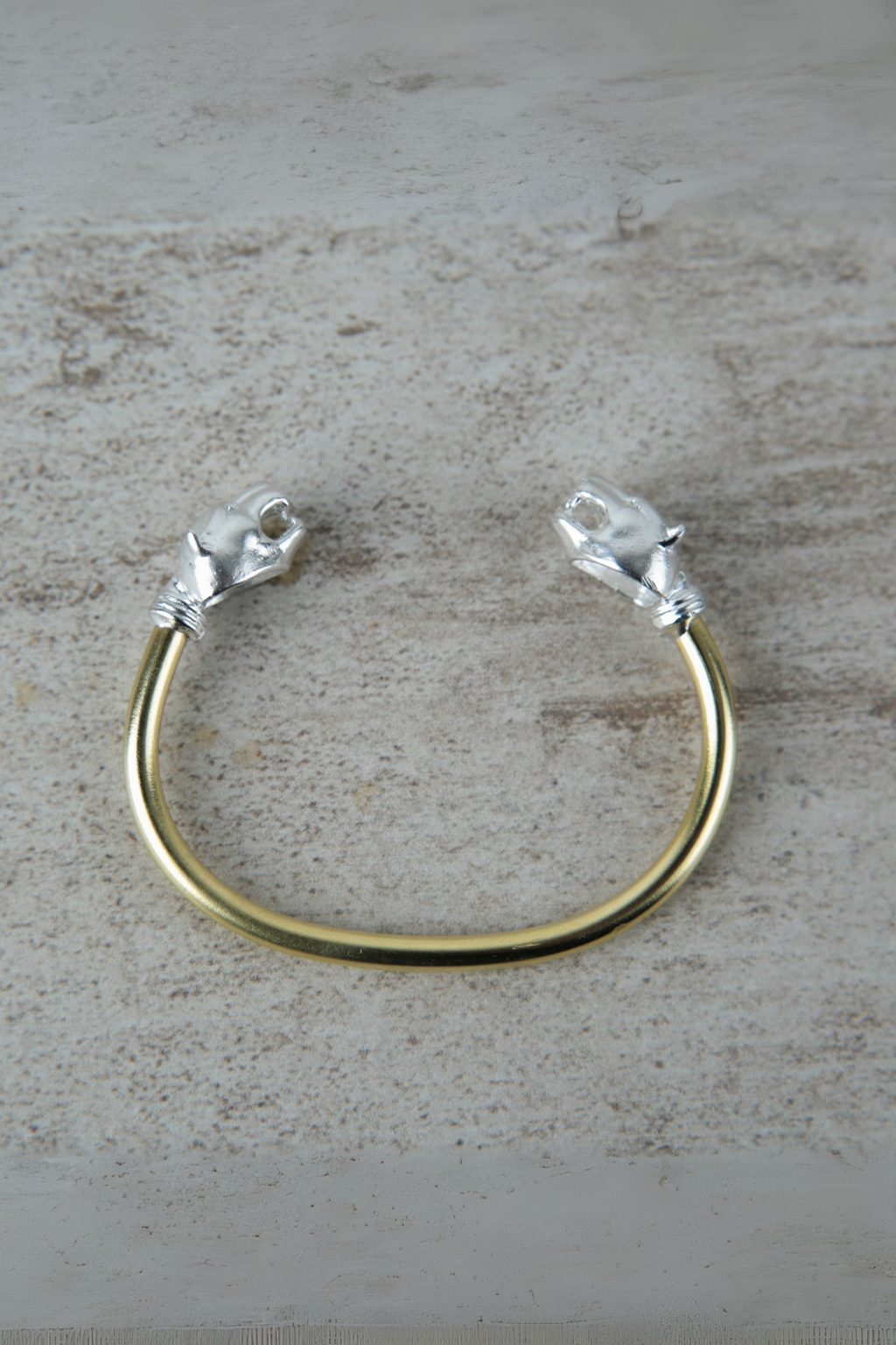 Esclava Bronce Puma Liso Plata