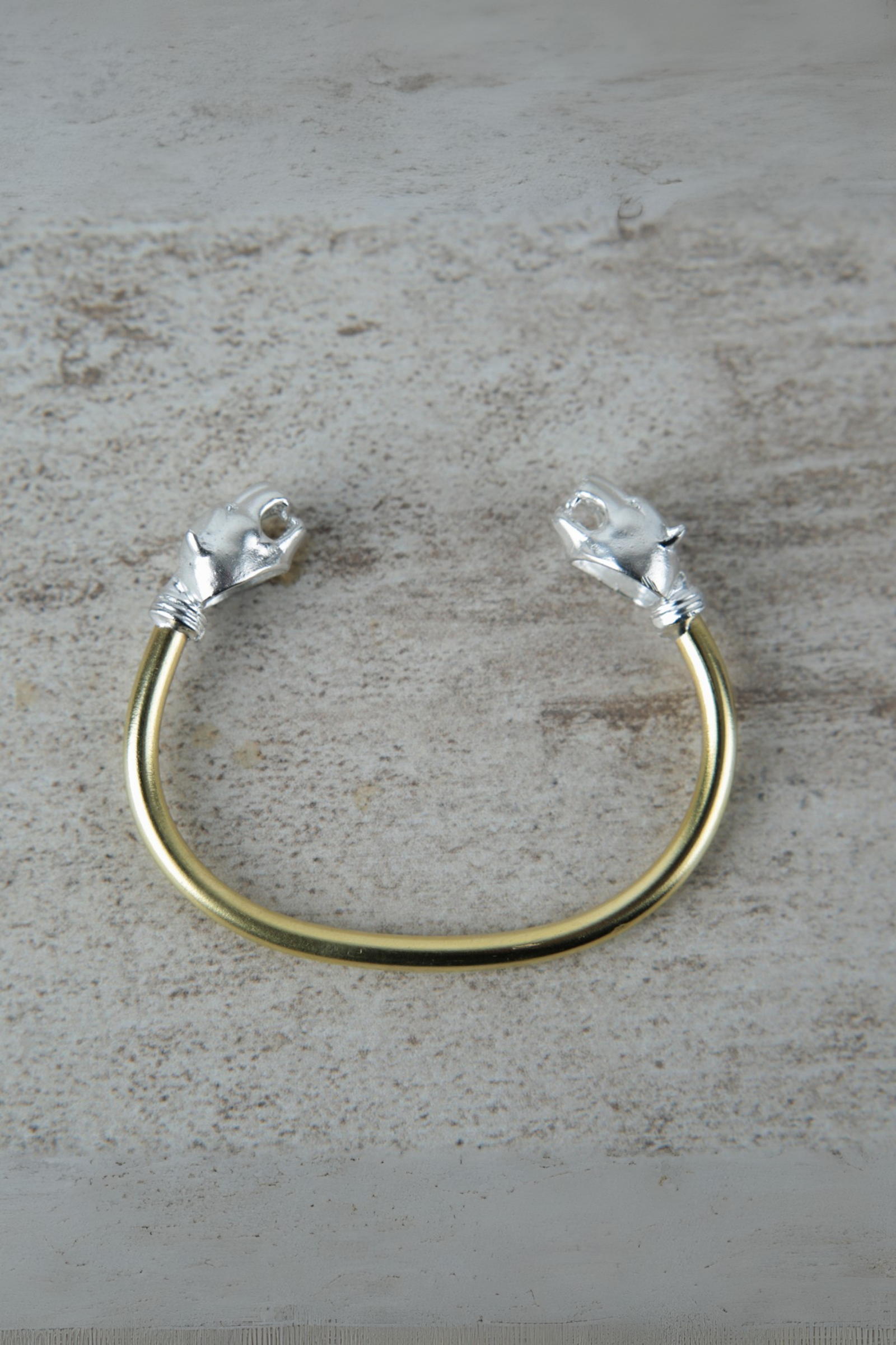 Esclava Bronce Puma Liso Plata