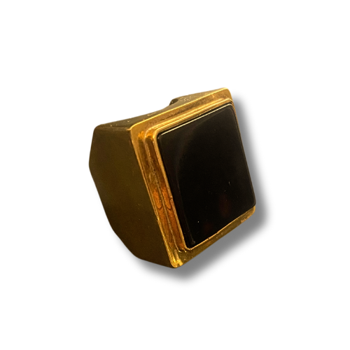 Anillo Ónix Cuadrado Bronce — Co Rivera Chile