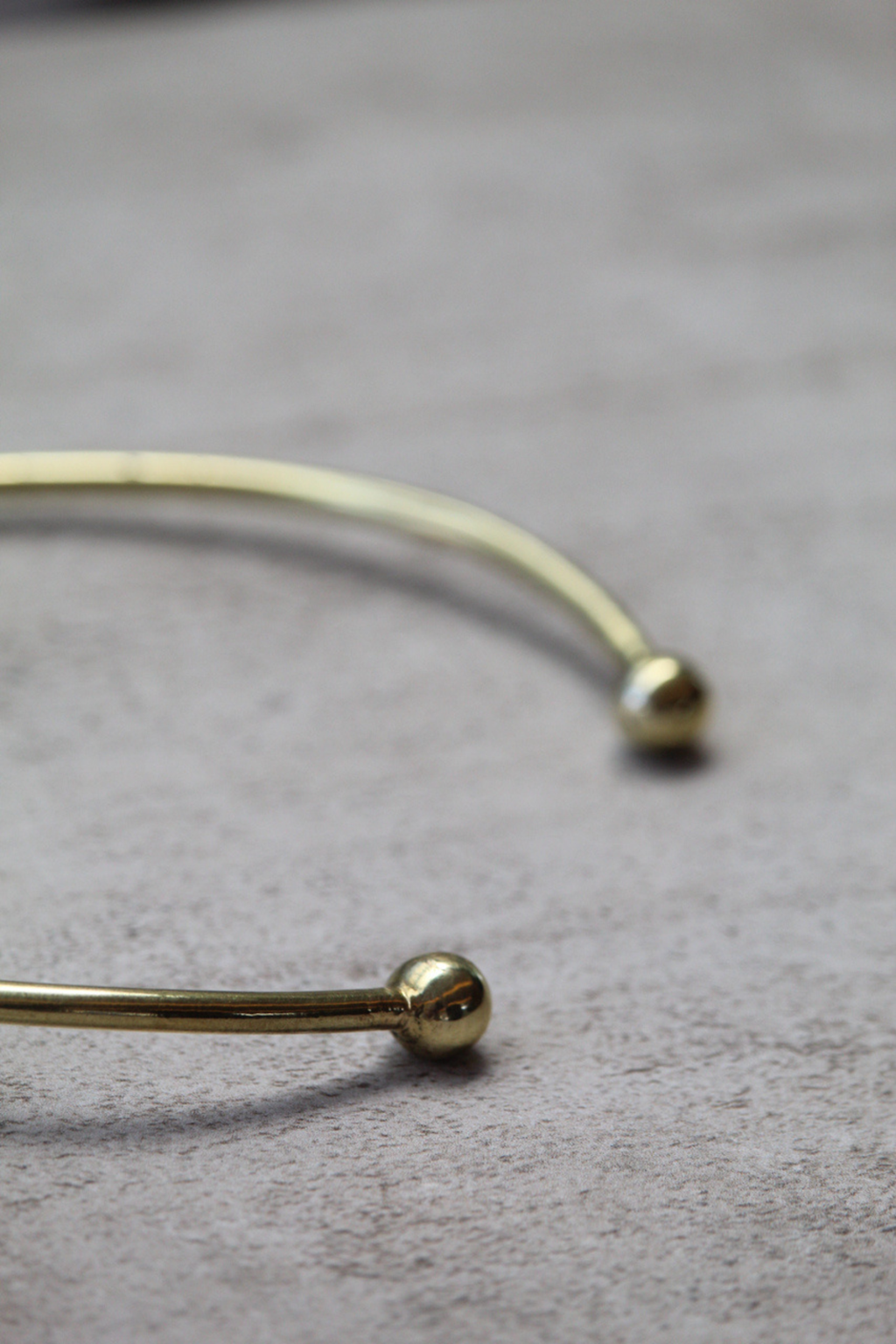 Chocker liso bolas bronce