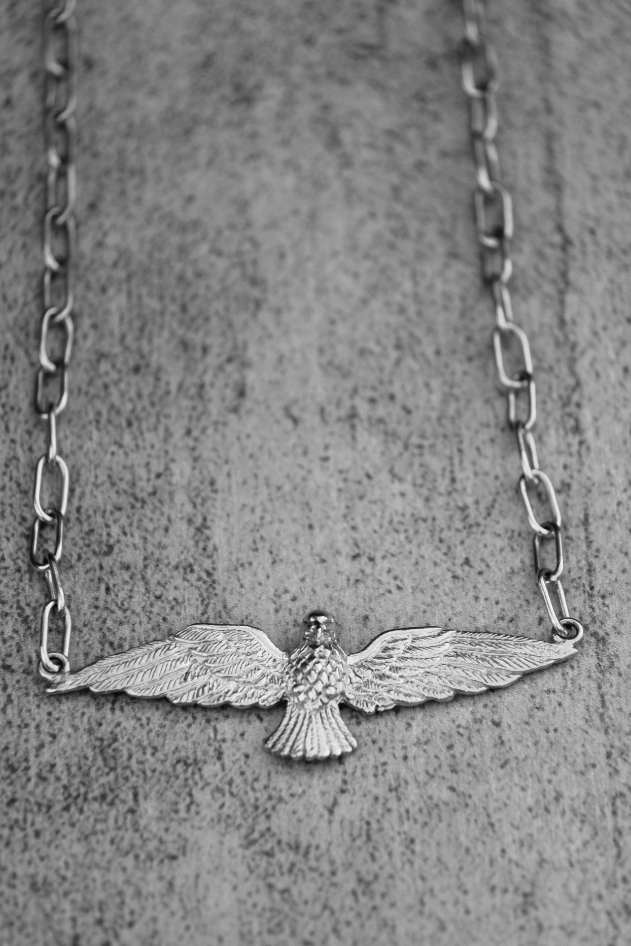 Collar aguila de plata