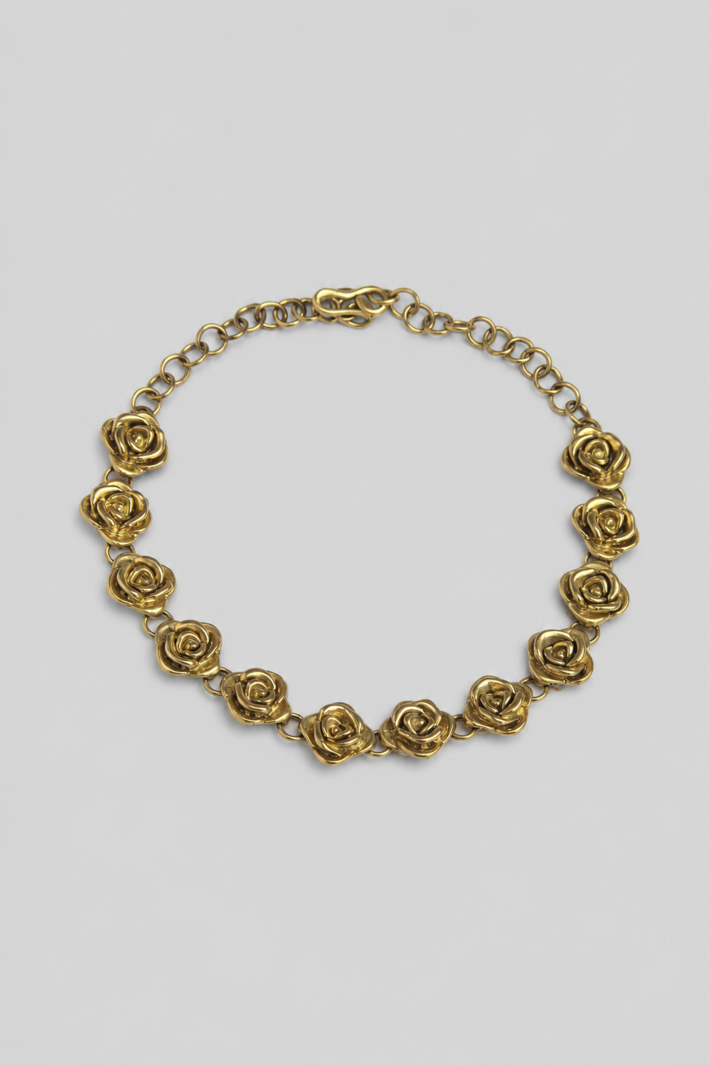 Collar rosas bronce