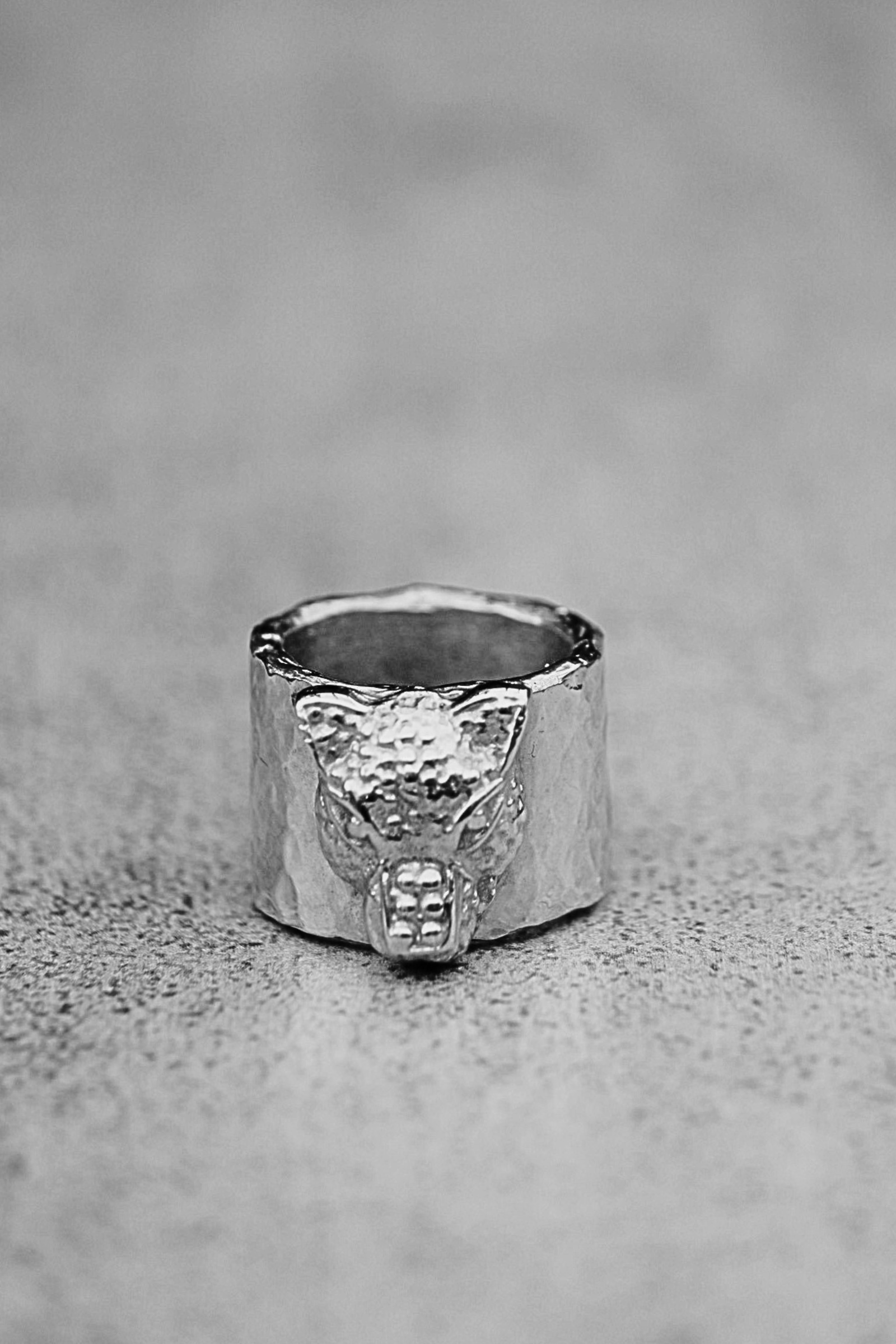 Anillo puma tubular plata machacado