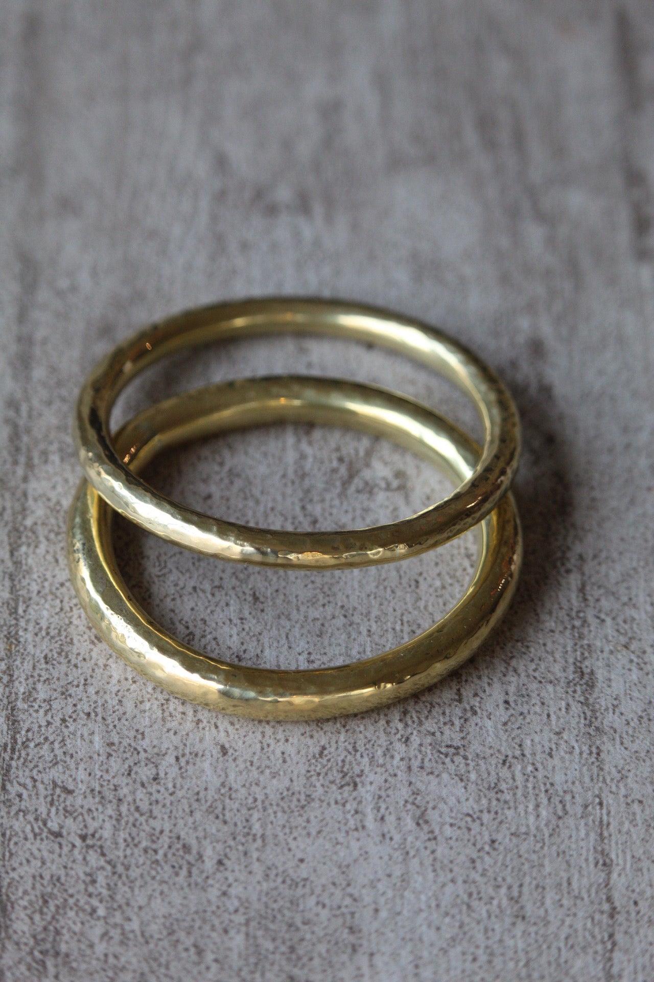 Esclava tubular lisa bronce