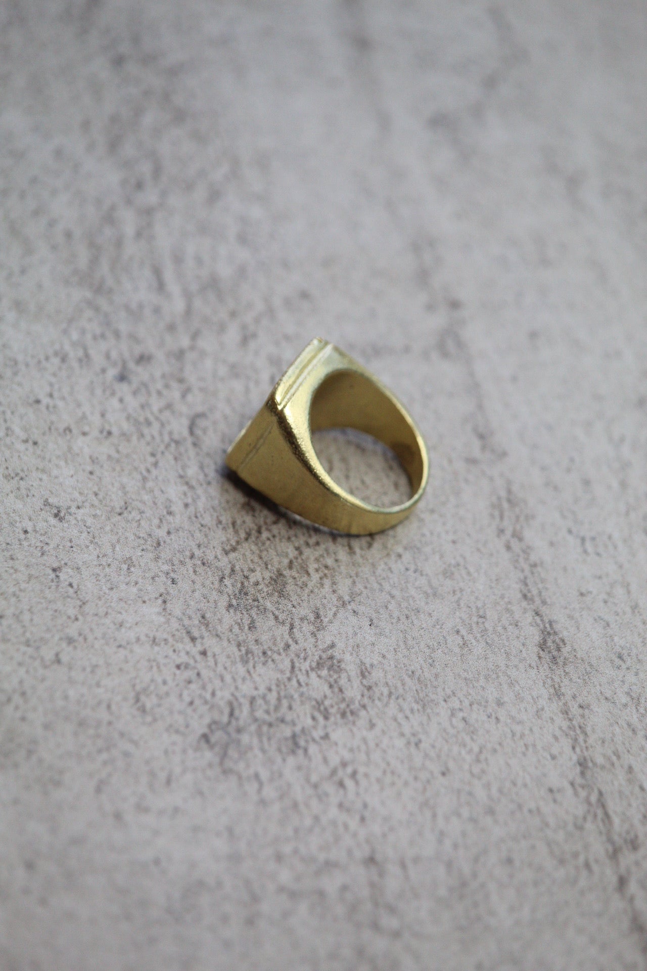 Anillo flor de Lis bronce