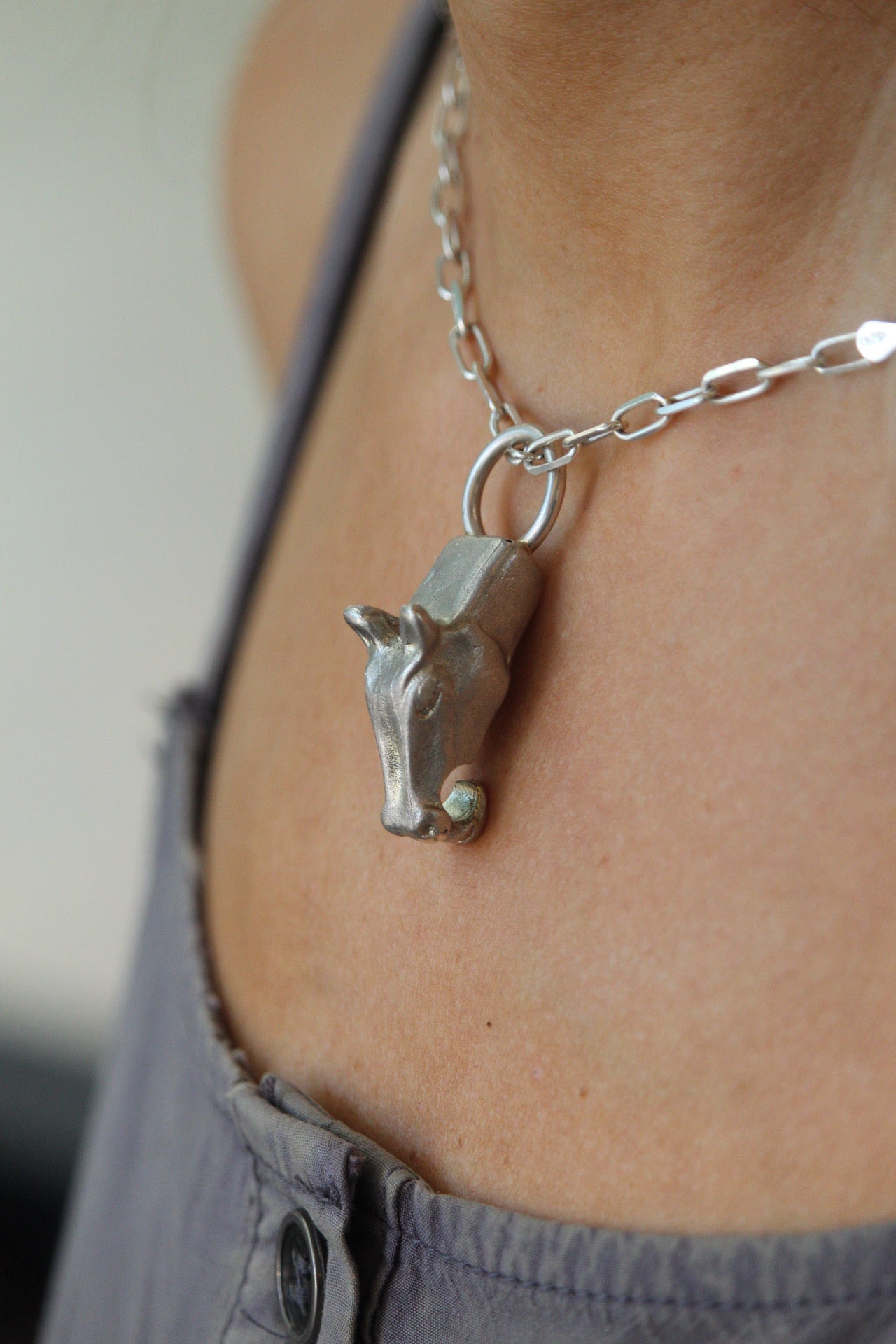 Colgante caballo plata