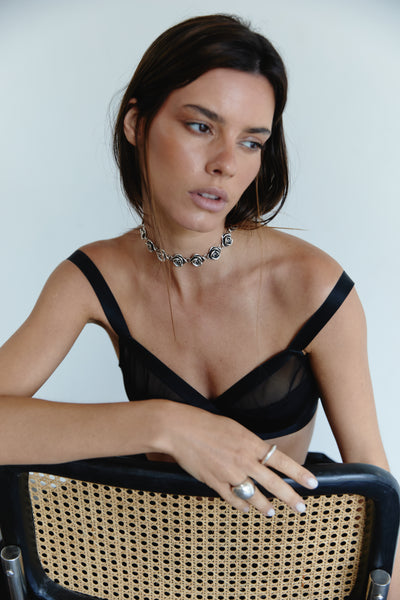 Collar de rosas en plata