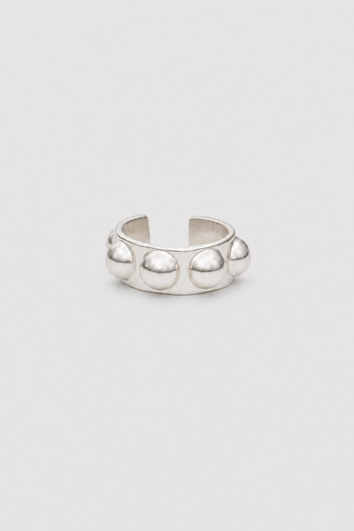 Anillo tachas plata