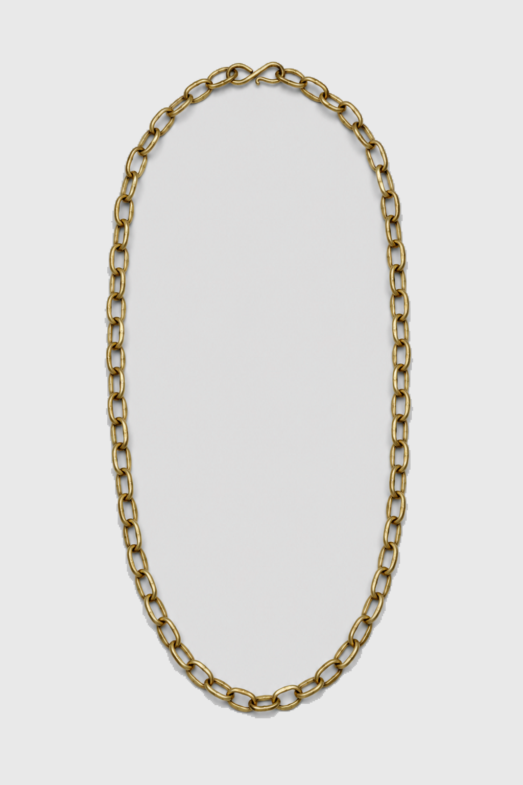 Cadena media caña bronce — fondo #E9E9E9