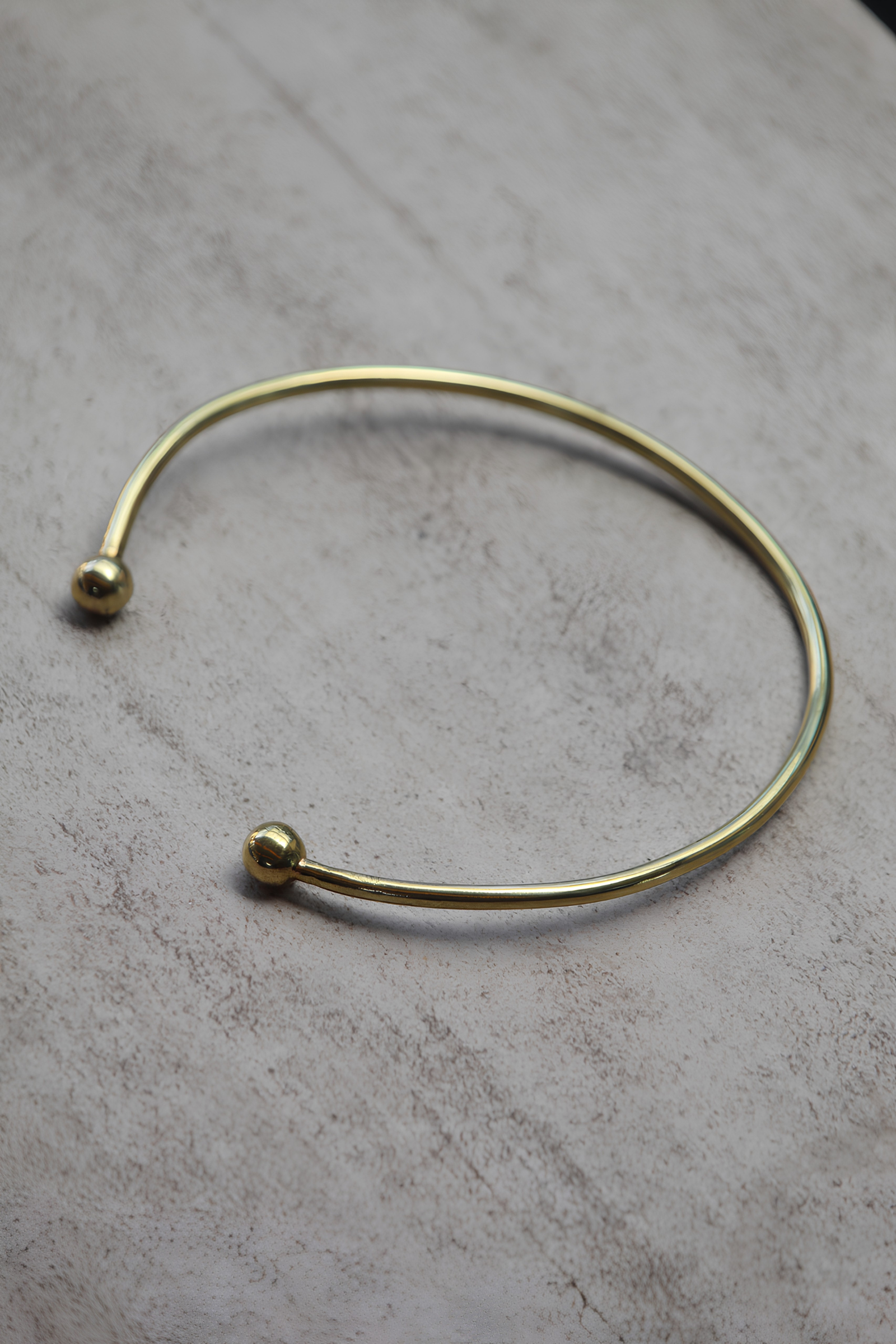 Chocker liso bolas bronce