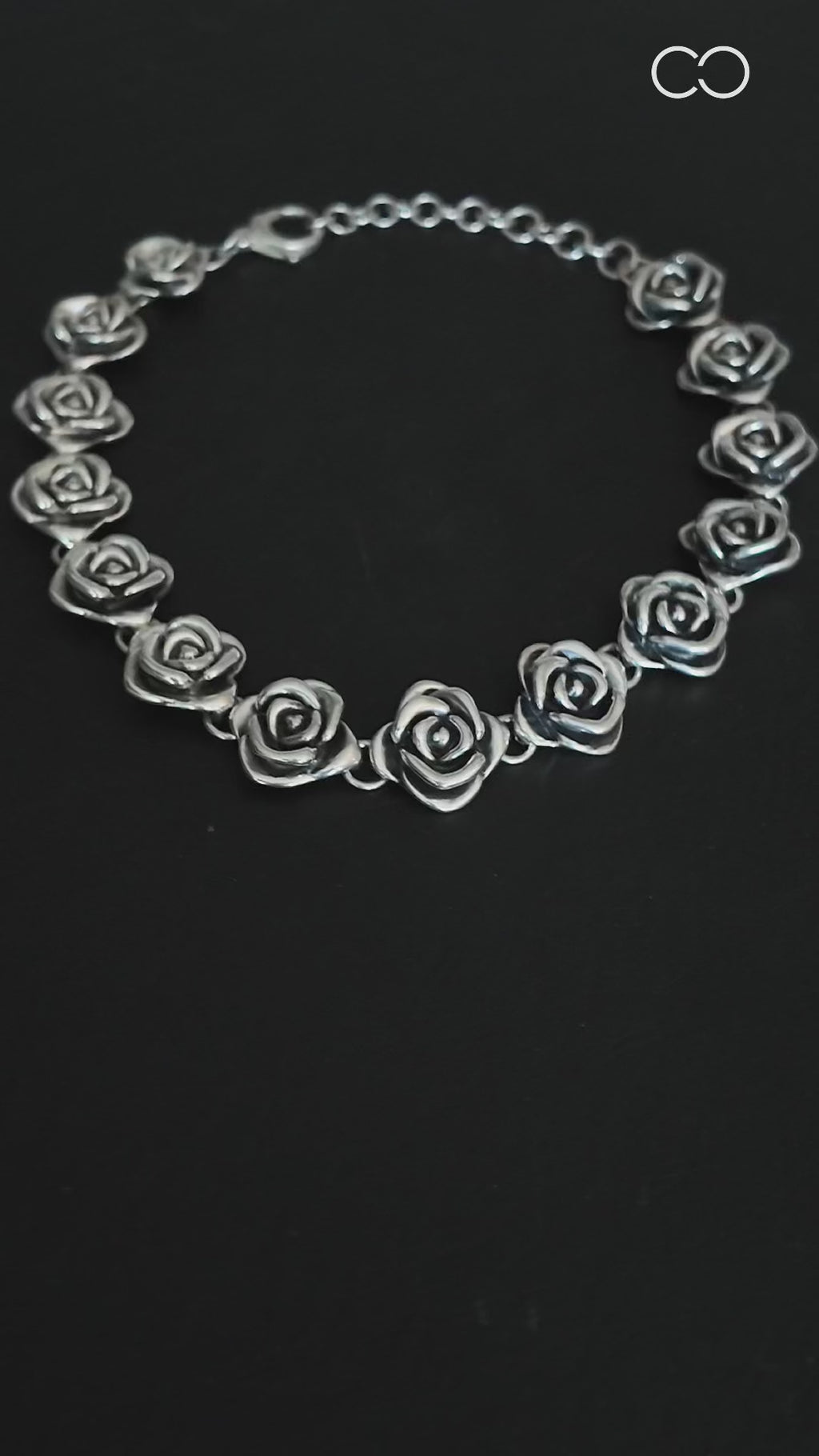 Collar de rosas en plata